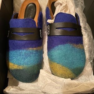 JW ANDERSON
Felt Loafer Mules